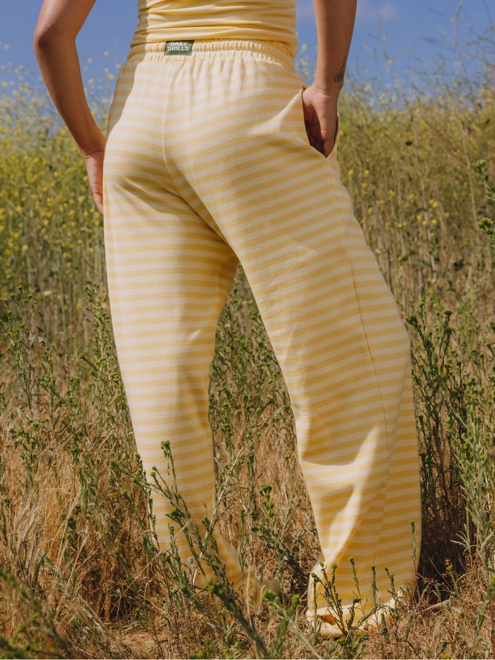 NWT DAILY DRILLS Sunny+Butter Yellow Set Pants + Tee - Picture 3 of 3